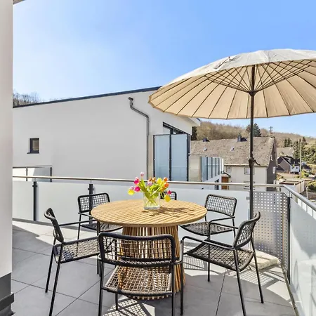 3 Bedroom Lovely In - Sieg Сasa de vacaciones