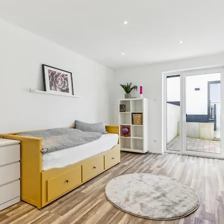 3 Bedroom Lovely In - Sieg *