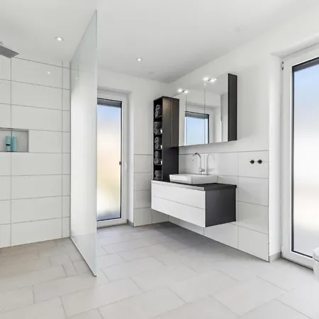 3 Bedroom Lovely In - Sieg Nyaraló