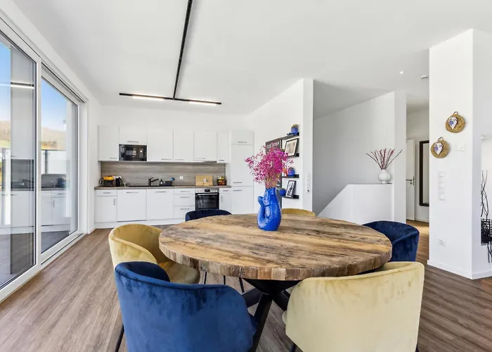 3 Bedroom Lovely In - Sieg