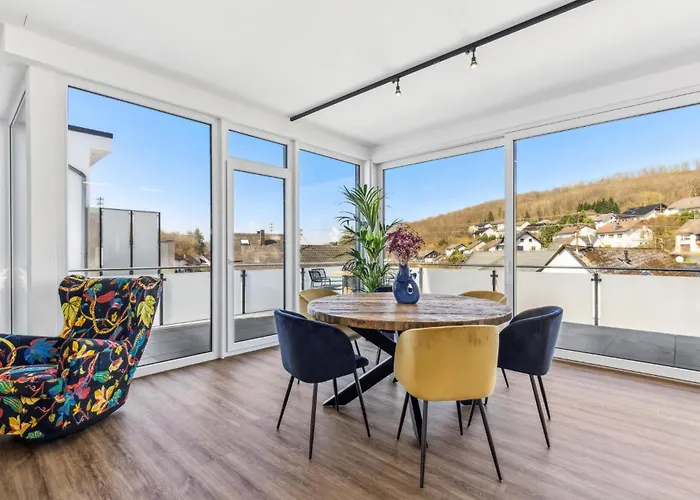 3 Bedroom Lovely In - Sieg